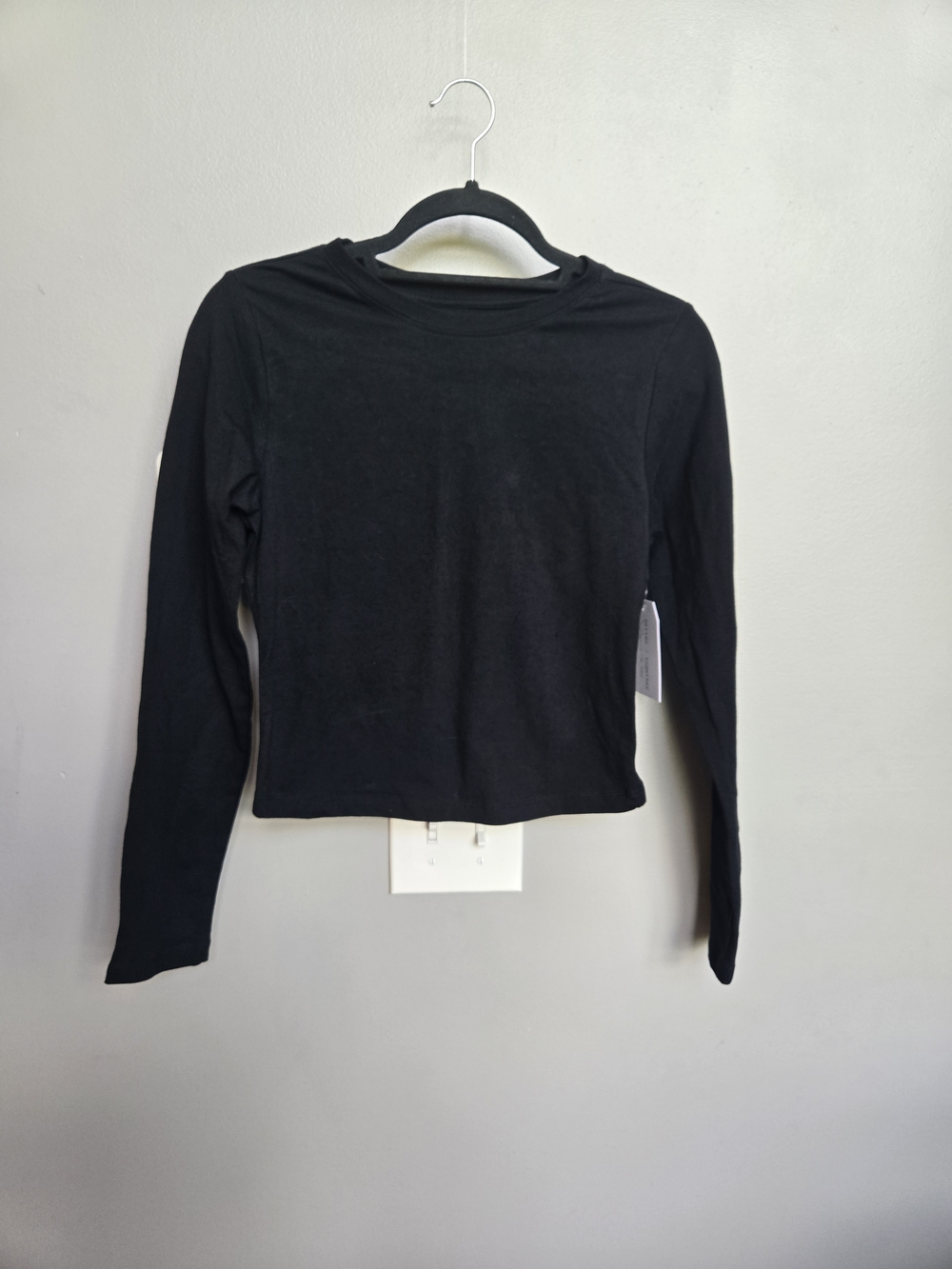 NWT Better Together Black Long Sleeve Cropped Top Size Medium Crewneck Fitted